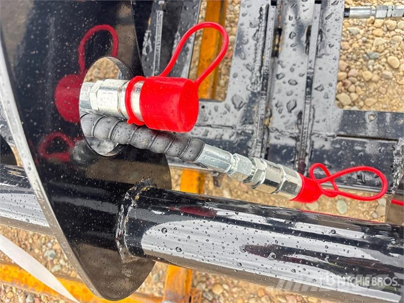 GIYI GY-CLG72 72 in Log Skid Steer Grapple (Unused Gribere
