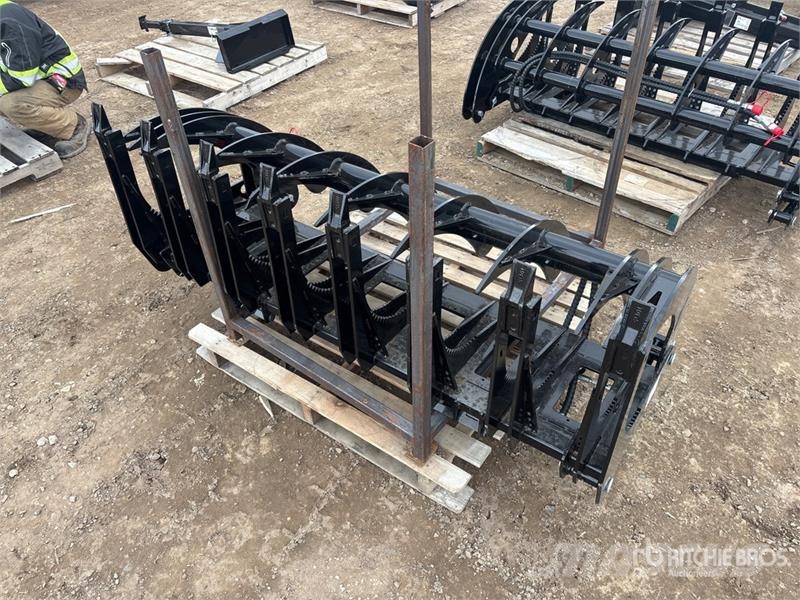GIYI GY-CLG72 72 in Log Skid Steer Grapple (Unused Grijpers