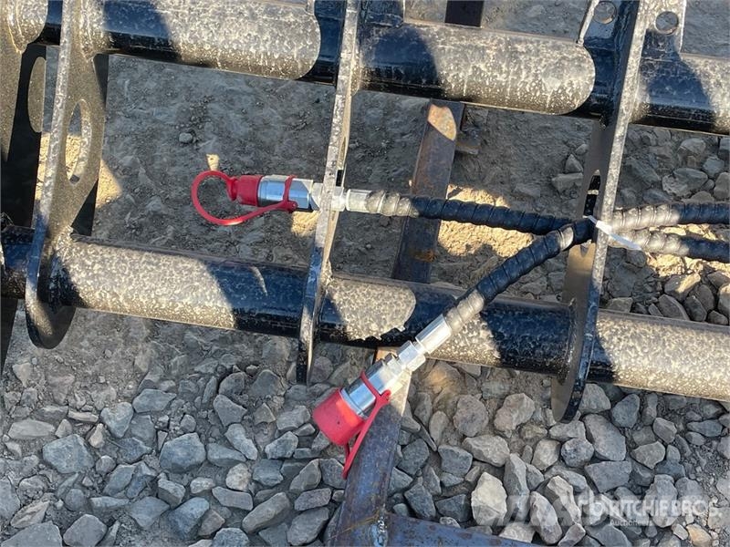 GIYI GY-CLG72 72 in Log Skid Steer Grapple (Unused Gripere
