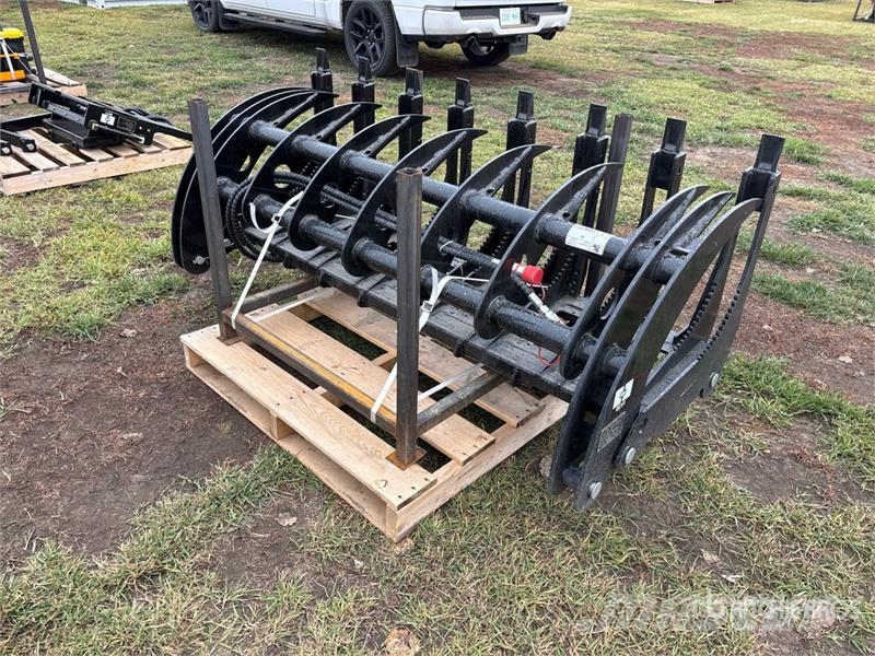  GIYI GY-CLG72 72 in Log Skid Steer Grapple (Unused Gripere