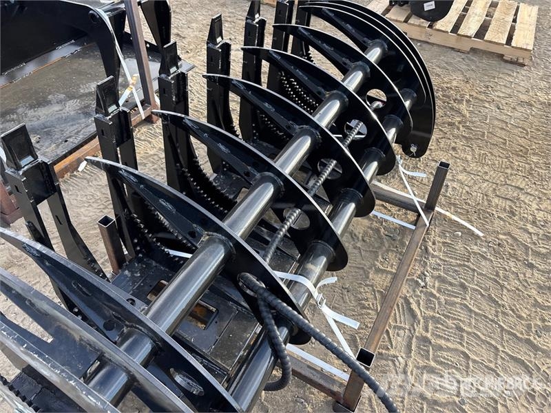 GIYI GY-CLG72 72 in Log Skid Steer Grapple (Unused Gripere