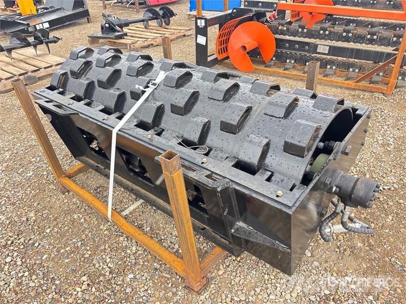 GIYI GY-CW70 59 in Padfoot Skid Steer Vibratory Ro Valce