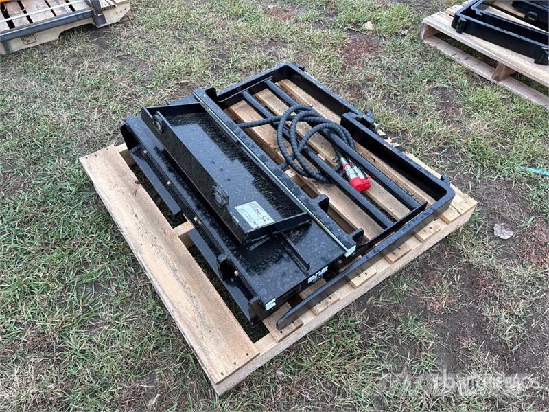GIYI GY-CYHC 29 in Mini Skid Steer Forks (Unused) 叉
