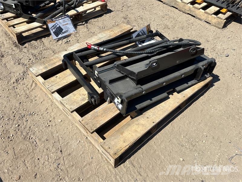 GIYI GY-CYHC 30 in Mini Skid Steer Forks (Unused) Вили