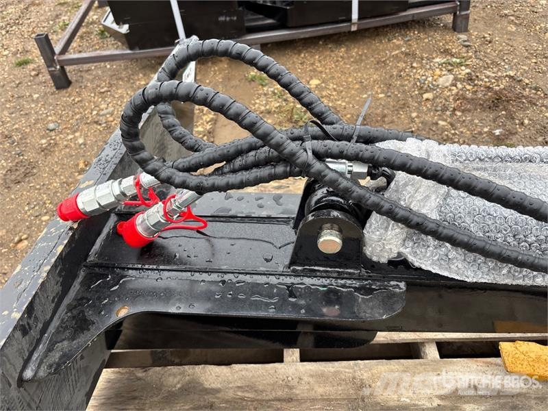GIYI GY-D ZWB 48 in Skid Steer Backhoe (Unused) Utovarne korpe