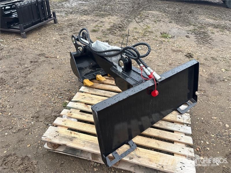 GIYI GY-D ZWB Skid Steer Backhoe (Unused) Backhoes