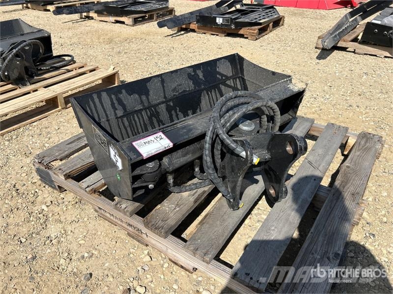 GIYI GY-D3T 32 in Hydraulic Tilting Excavator Buck Godet