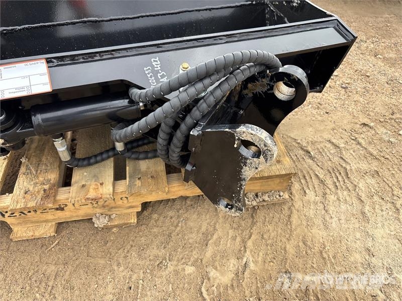  GIYI GY-D3T 32 in Hydraulic Tilting Excavator Buck 挖斗