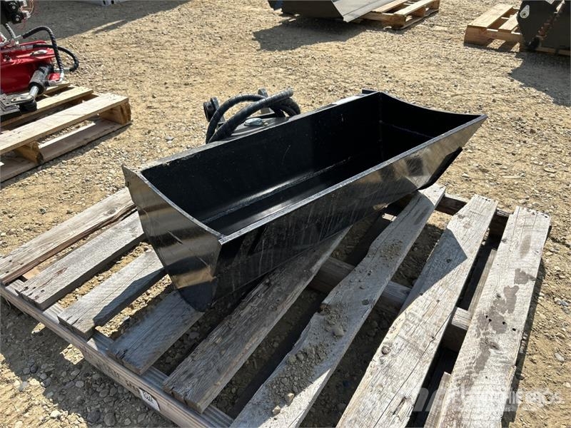 GIYI GY-D3T 32 in Hydraulic Tilting Excavator Buck Godet