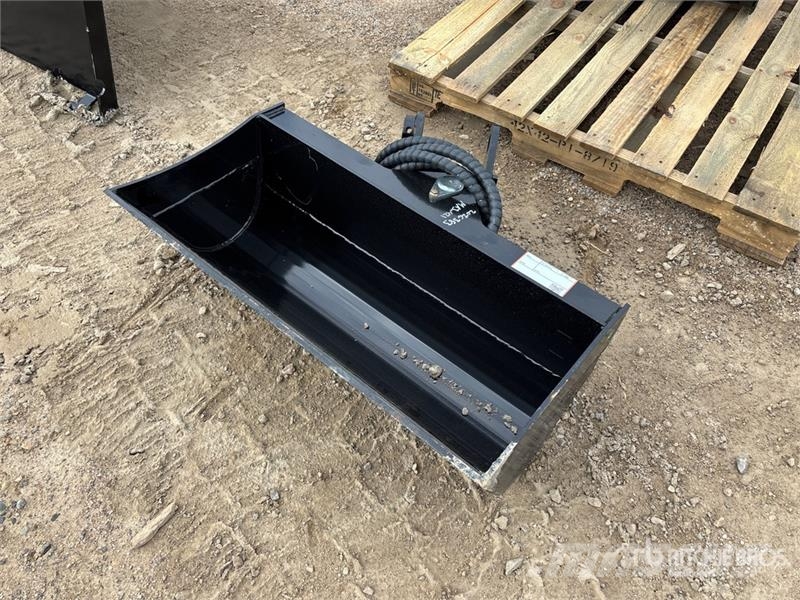  GIYI GY-D3T 32 in Hydraulic Tilting Excavator Buck 挖斗