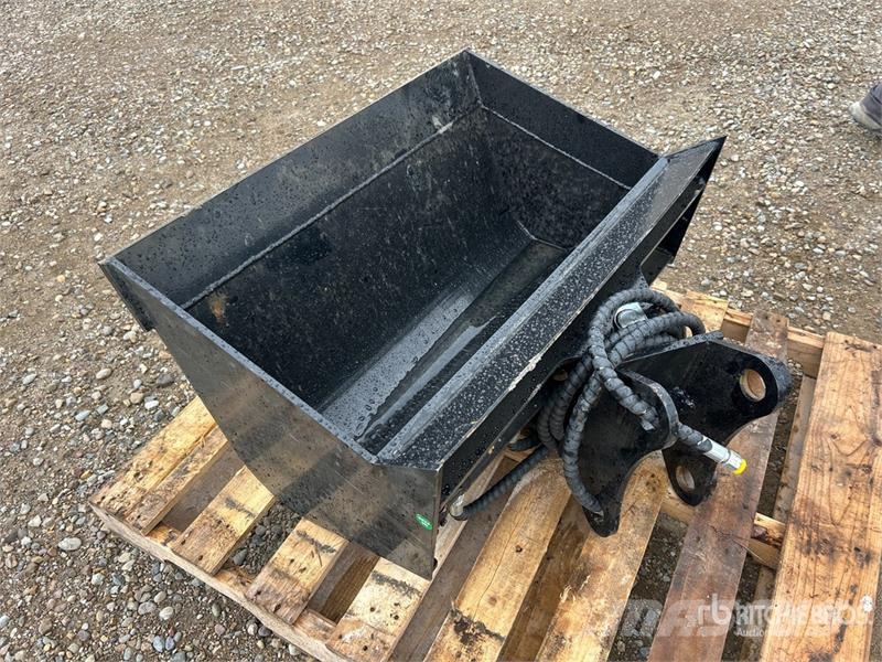 GIYI GY-D5T 35 in Hydraulic Tilting Excavator Buck Buckets