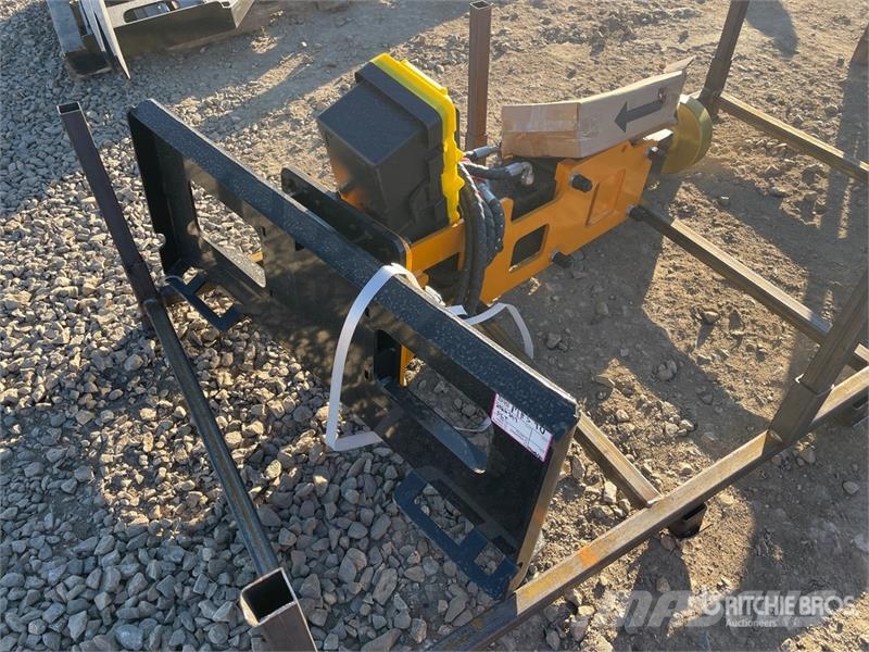  GIYI GY-D680 56 in Skid Steer Post Driver (Unused) Equipos de vallado