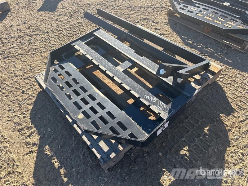  GIYI GY-DHC 59 in Skid Steer Forks (Unused) Horquillas