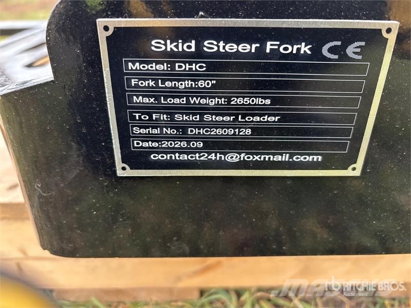  GIYI GY-DHC 59 in Skid Steer Forks (Unused) 叉