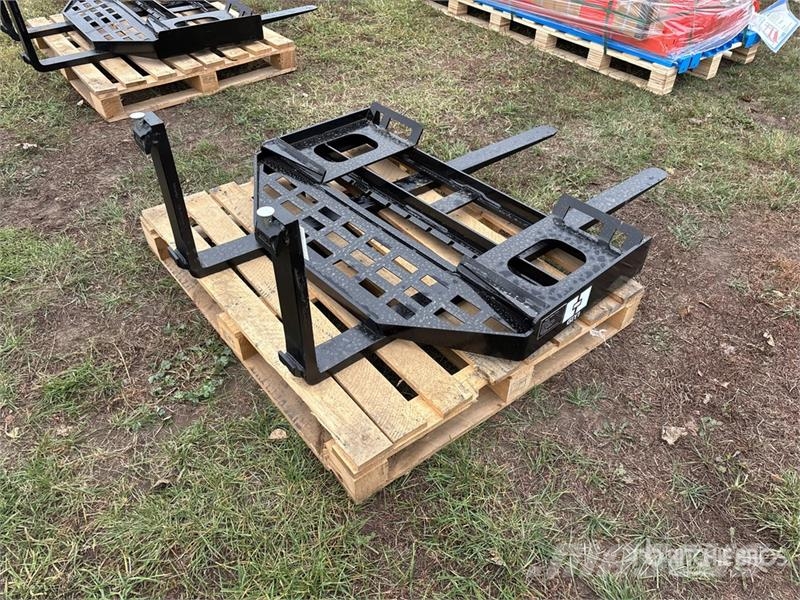 GIYI GY-DHC 59 in Skid Steer Forks (Unused) 叉