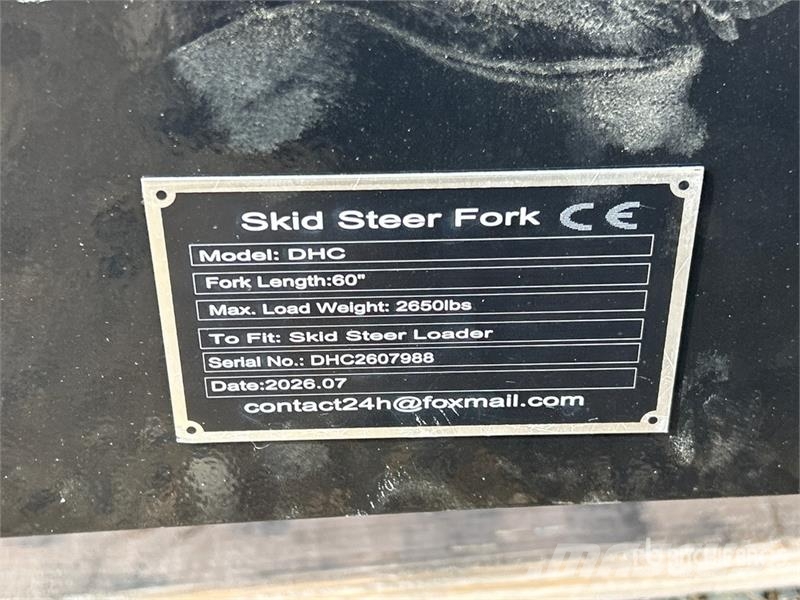 GIYI GY-DHC 59 in Skid Steer Forks (Unused) Vidlica