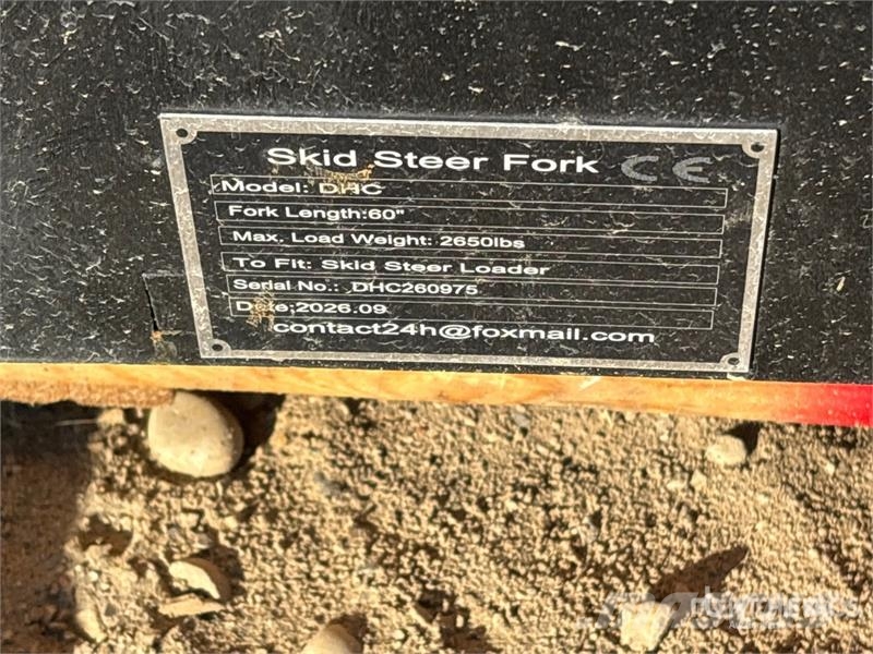  GIYI GY-DHC 59 in Skid Steer Forks (Unused) Horquillas