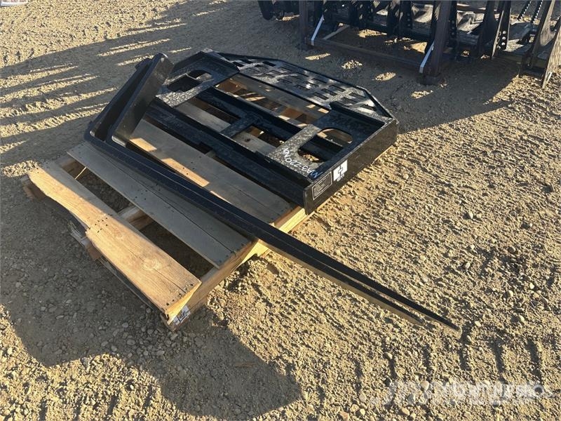  GIYI GY-DHC 59 in Skid Steer Forks (Unused) Furci