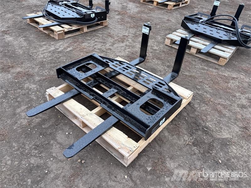  GIYI GY-DHC 59 in Skid Steer Forks (Unused) 叉