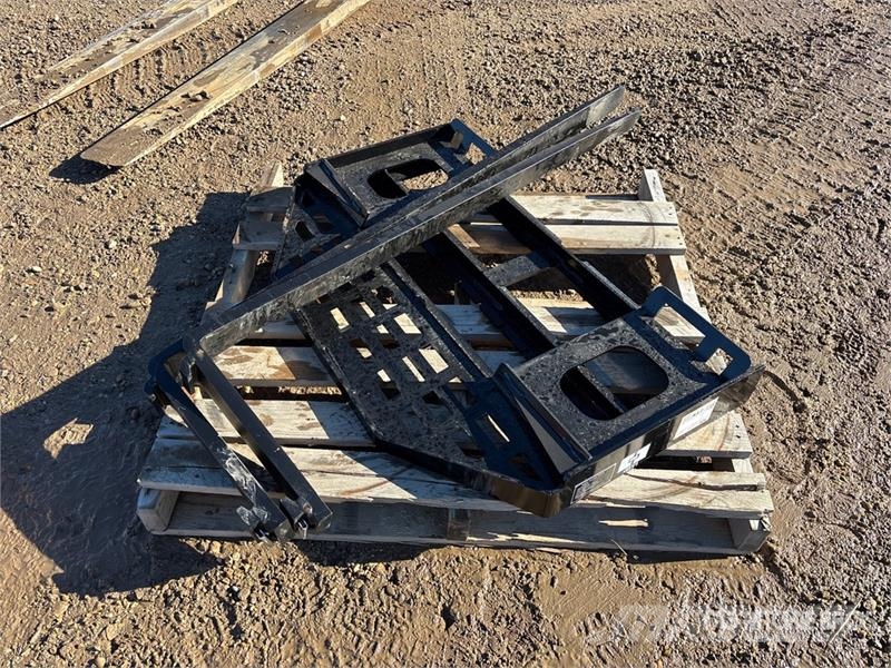  GIYI GY-DHC 59 in Skid Steer Forks (Unused) Forche