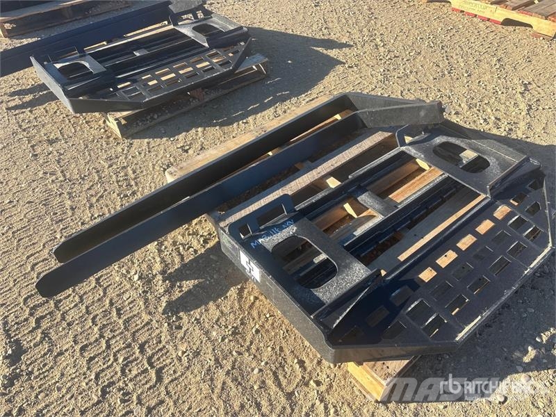  GIYI GY-DHC 59 in Skid Steer Forks (Unused) Horquillas
