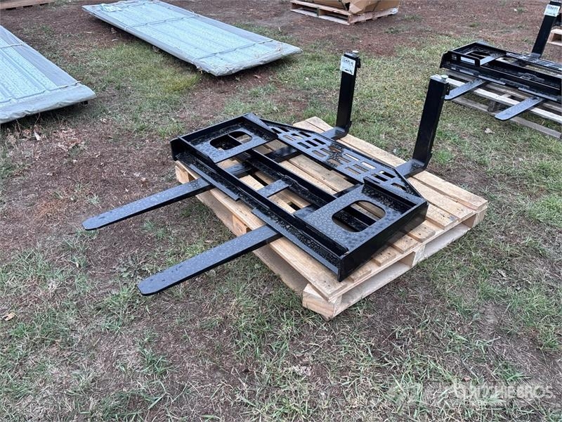 GIYI GY-DHC 59 in Skid Steer Forks (Unused) 叉