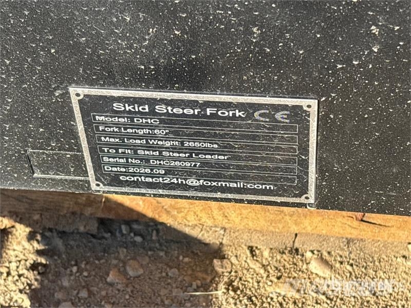  GIYI GY-DHC 59 in Skid Steer Forks (Unused) Horquillas