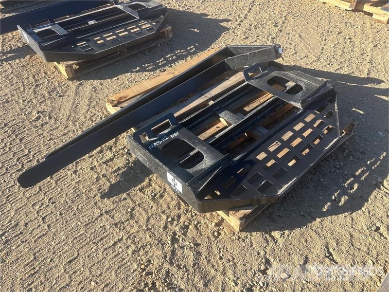 GIYI GY-DHC 59 in Skid Steer Forks (Unused) Horquillas