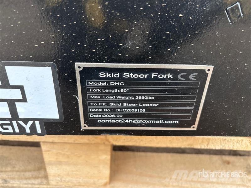  GIYI GY-DHC 59 in Skid Steer Forks (Unused) 叉