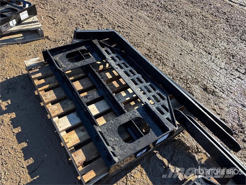  GIYI GY-DHC 59 in Skid Steer Forks (Unused) Forche