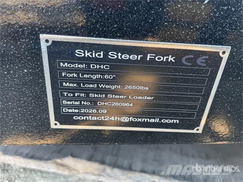 GIYI GY-DHC 60 in Skid Steer Forks (Unused) Fourche