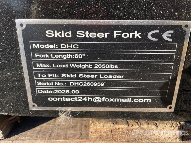 GIYI GY-DHC 60 in Skid Steer Forks (Unused) Fourche