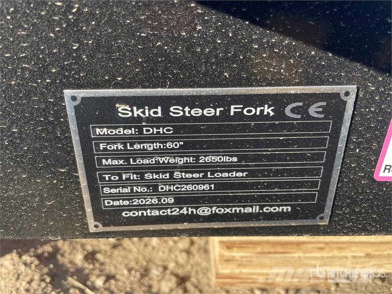 GIYI GY-DHC 60 in Skid Steer Forks (Unused) Fourche