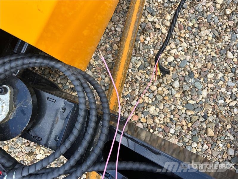 GIYI GY-ECA74 54 in Articulating Skid Steer Brush Mounted and trailed mowers
