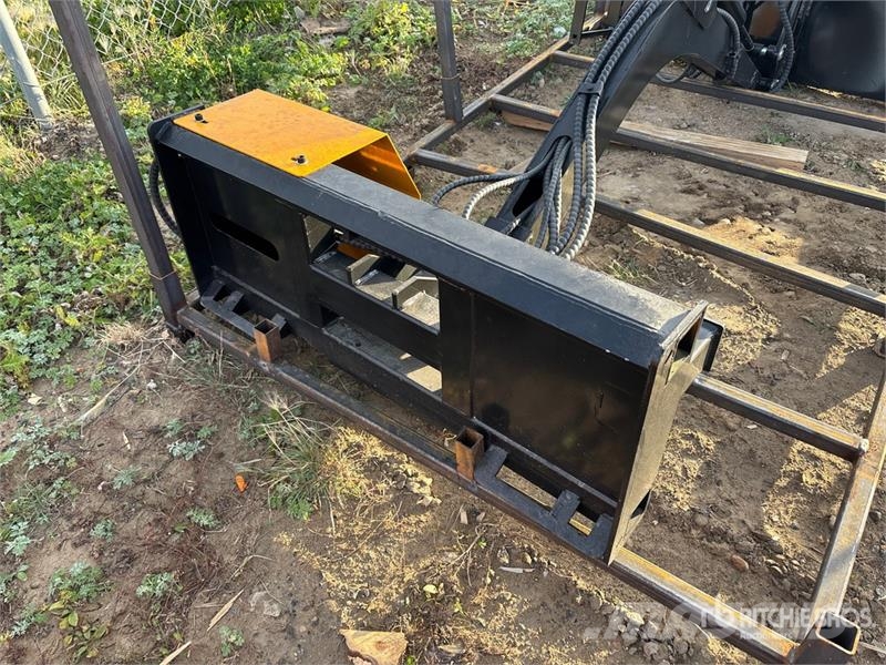 GIYI GY-ECA74 54 in Articulating Skid Steer Brush Kosiarki ciągnikowe i ciągnione