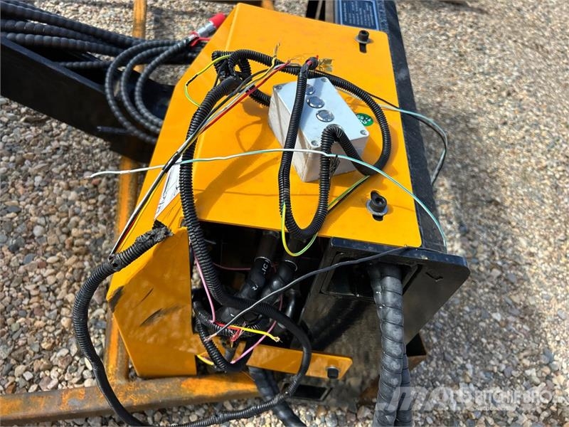 GIYI GY-ECA74 54 in Articulating Skid Steer Brush Mounted and trailed mowers