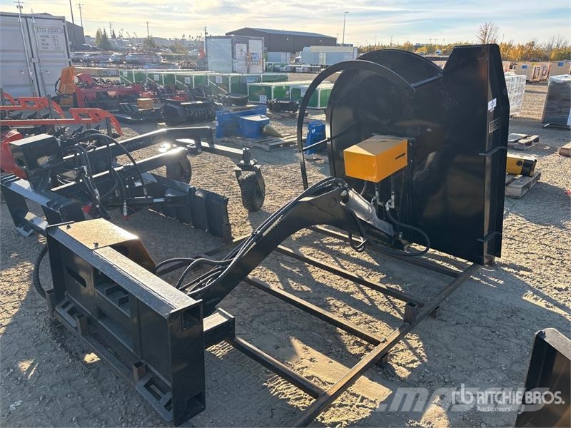 GIYI GY-ECA74 54 in Articulating Skid Steer Brush 牽引式モア/芝刈り機