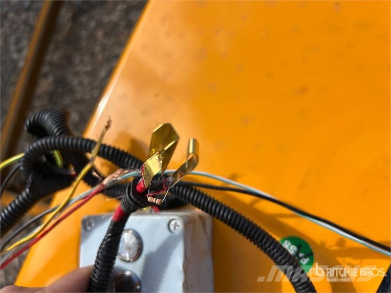 GIYI GY-ECA74 54 in Articulating Skid Steer Brush Mounted and trailed mowers