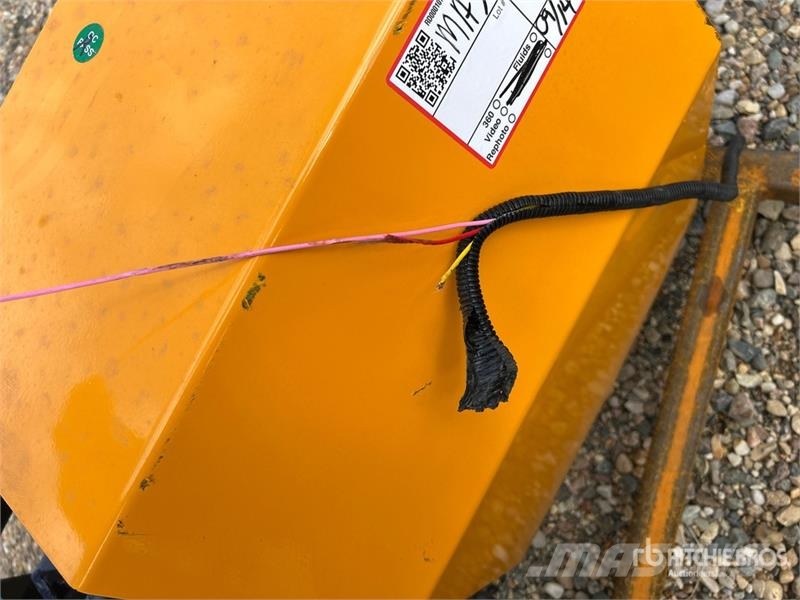 GIYI GY-ECA74 54 in Articulating Skid Steer Brush Mounted and trailed mowers