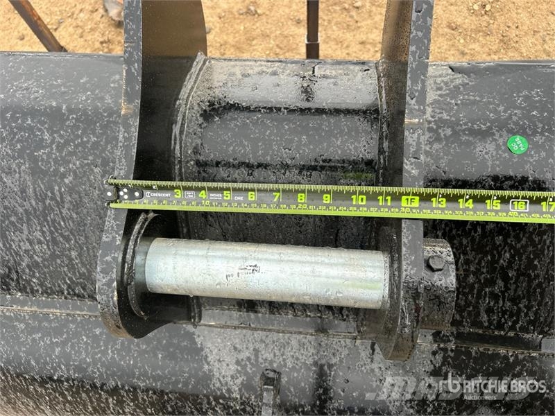 GIYI GY-FB60 60 in Cleanup Excavator Bucket - Fits バケット