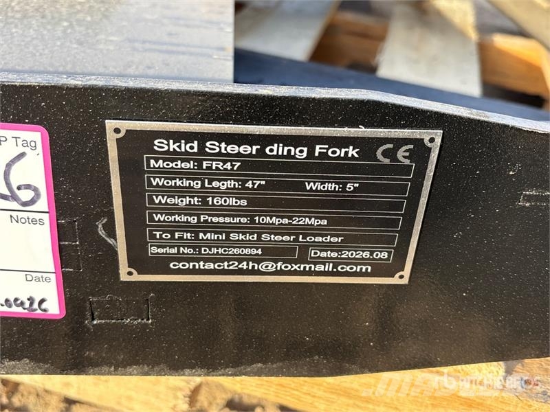  GIYI GY-FR47 29 in Mini Dingo Skid Steer Forks (Un Horquillas