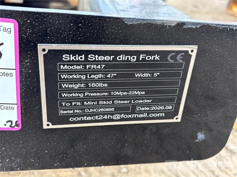  GIYI GY-FR47 29 in Mini Dingo Skid Steer Forks (Un Horquillas