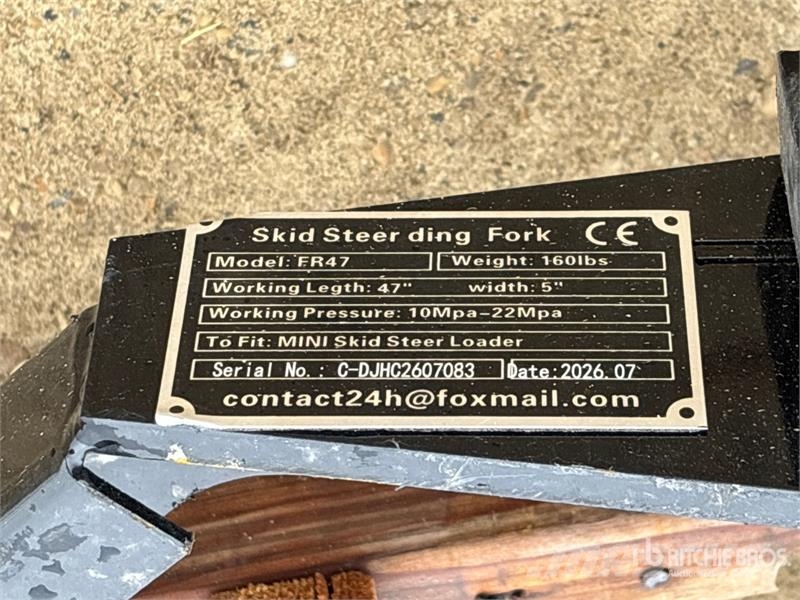  GIYI GY-FR47 29 in Mini Dingo Skid Steer Forks (Un 叉