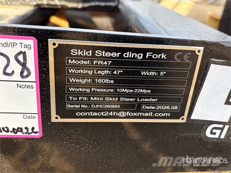  GIYI GY-FR47 29 in Mini Dingo Skid Steer Forks (Un Horquillas