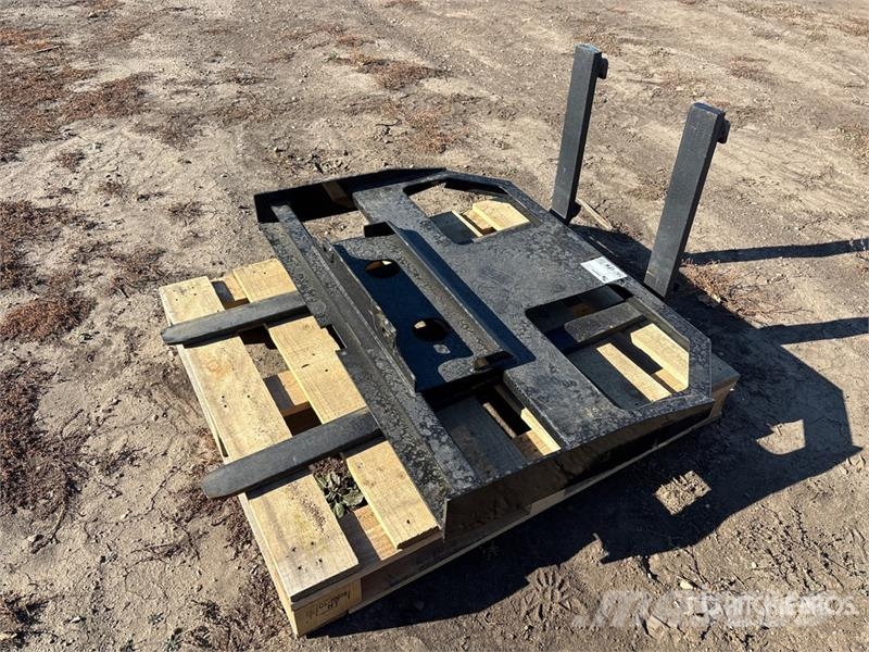 GIYI GY-FR47 47 in Mini Dingo Skid Steer Forks (Un Horquillas