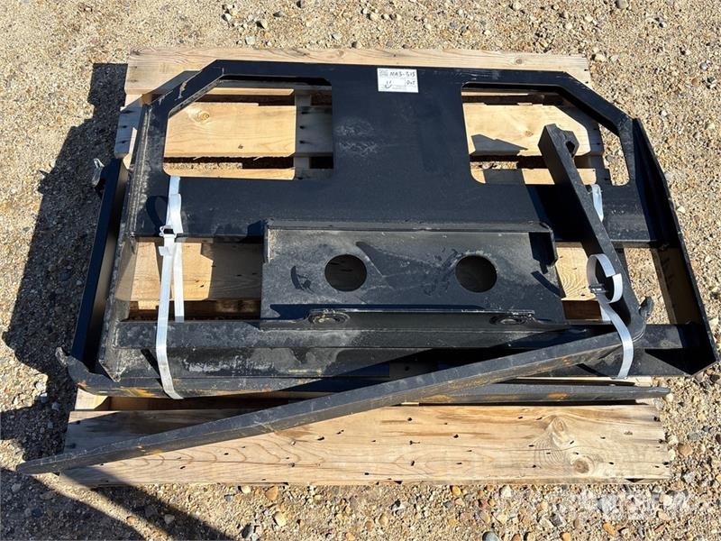 GIYI GY-FR47 47 in Mini Dingo Skid Steer Forks (Un Trukkihaarukat