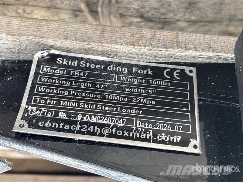  GIYI GY-FR47 47 in Mini Dingo Skid Steer Forks (Un Forche