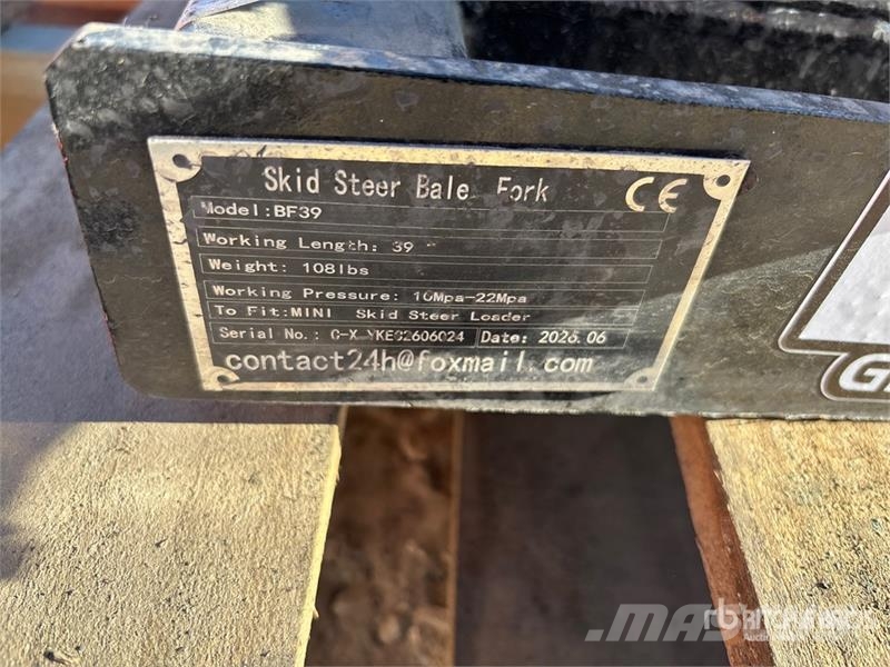  GIYI GY-HF47 39 in Skid Steer Bale Spear (Unused) Drugi deli