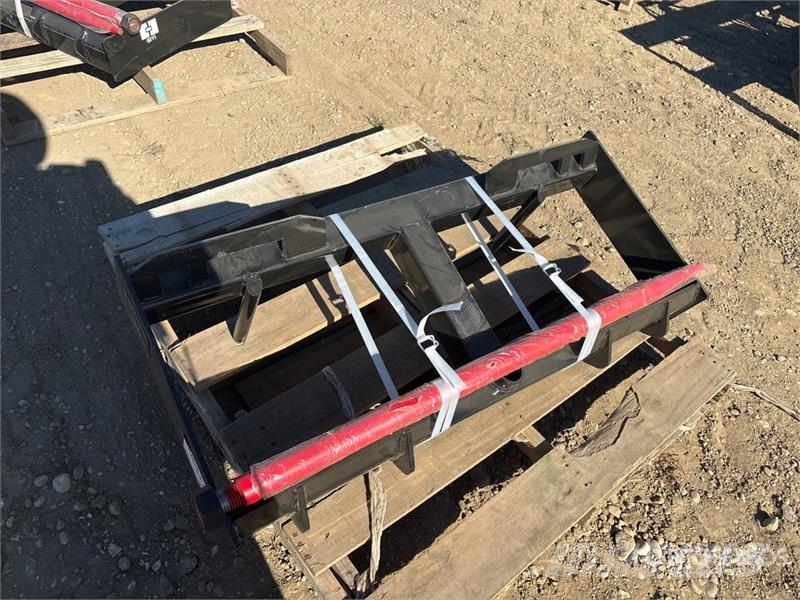 GIYI GY-HF47 47 in Skid Steer Bale Spear (Unused) Andre komponenter