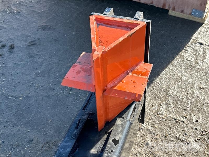 GIYI GY-HLS82 25 in Skid Steer Log Splitter (Unuse Holzspalter